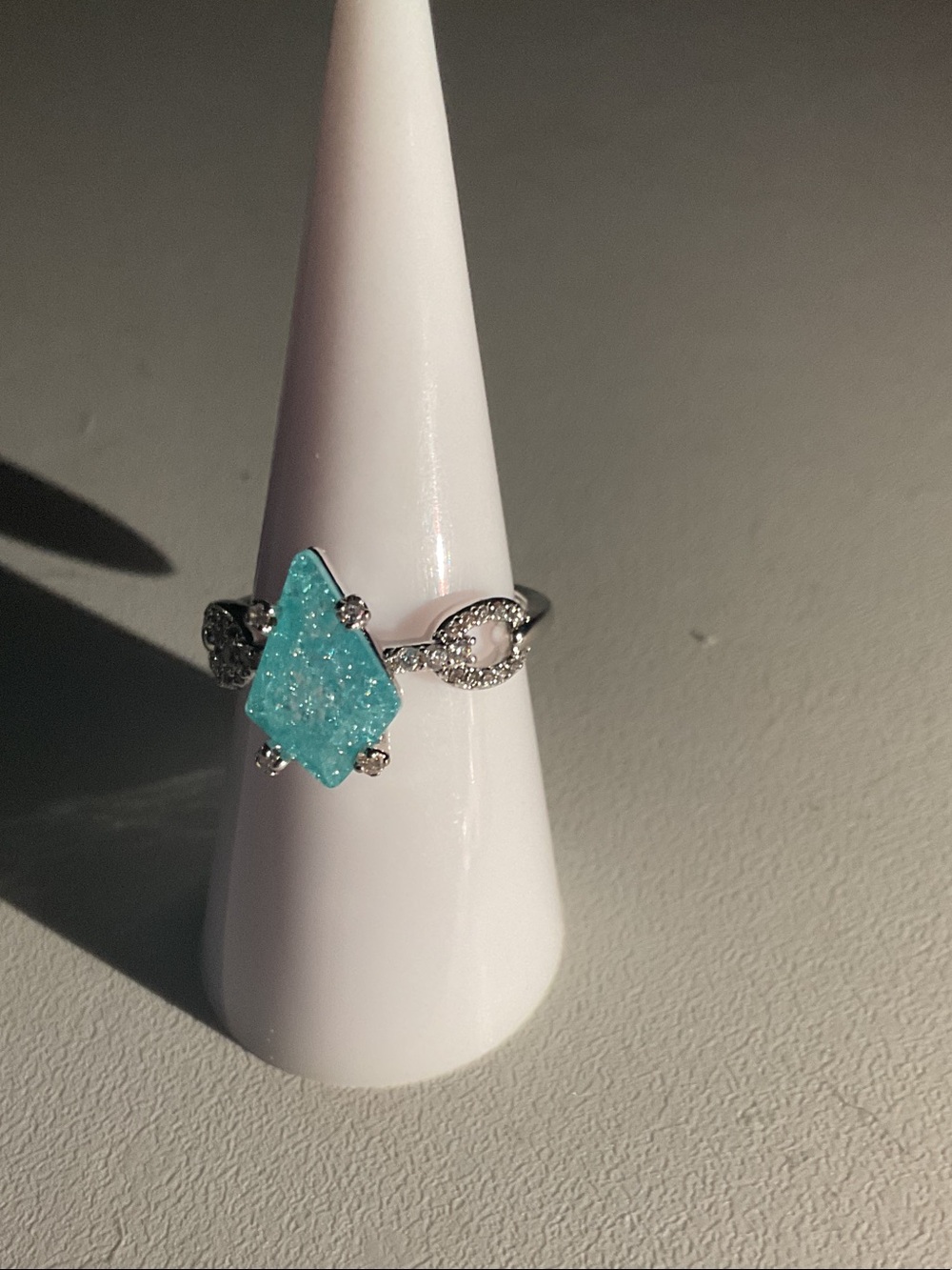 bp Silver Ring with Aqua Druzy Kite Stone